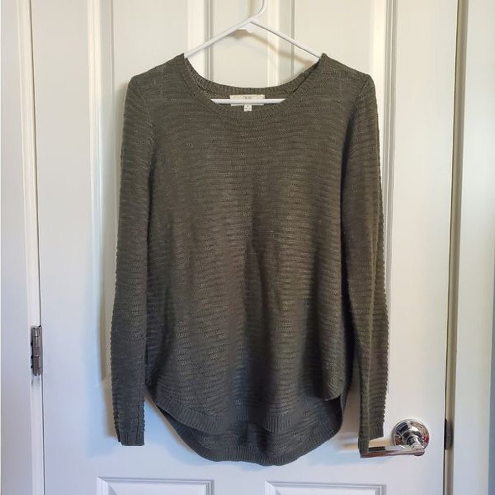 3/$20 Pinque Women Green Pullover Sweater